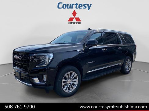 Used 2022 GMC Yukon XL SLT w/ SLT Premium Package AWD/4WD image 1