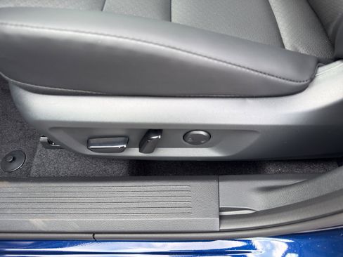 New 2026 Nissan Rogue SV w/ SV Premium Package image 15