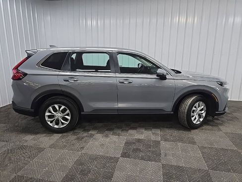 Used 2023 Honda CR-V LX image 2