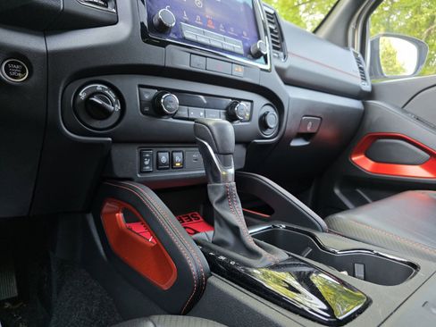 Used 2024 Nissan Frontier PRO-4X w/ Pro Premium Package image 23