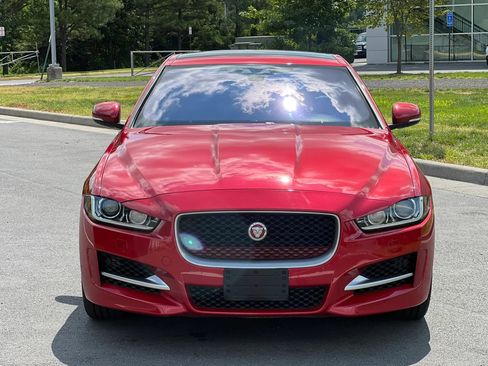 Used 2017 Jaguar XE R-Sport AWD/4WD image 8