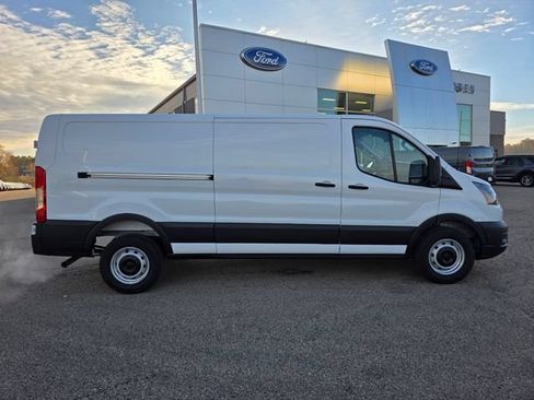 New 2026 Ford Transit 150 Low Roof RWD image 21