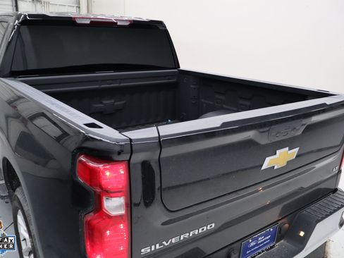Used 2025 Chevrolet Silverado 1500 LT w/ Protection Package RWD image 26