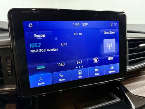 Used 2022 Ford Explorer Limited w/ Equipment Group 301A image 28