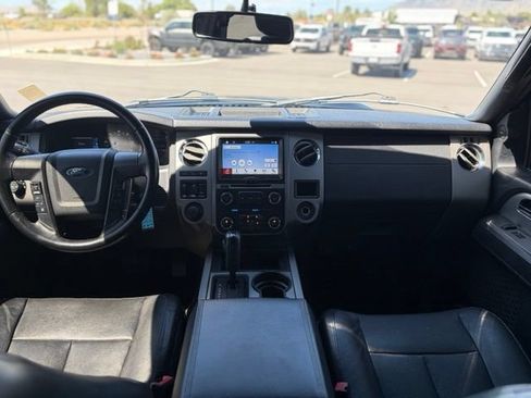 Used 2016 Ford Expedition EL XLT w/ Equipment Group 202A AWD/4WD image 9