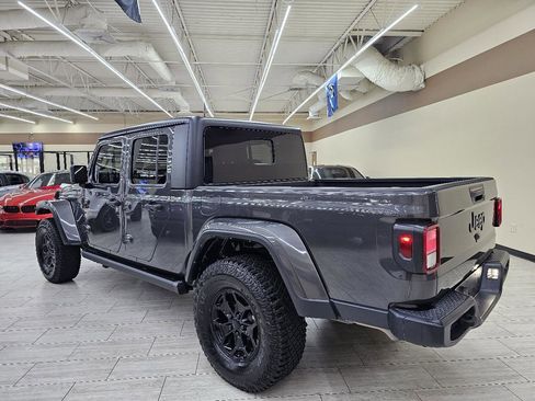 Used 2021 Jeep Gladiator Sport image 8