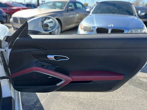 Used 2017 Porsche 718 Boxster S image 24