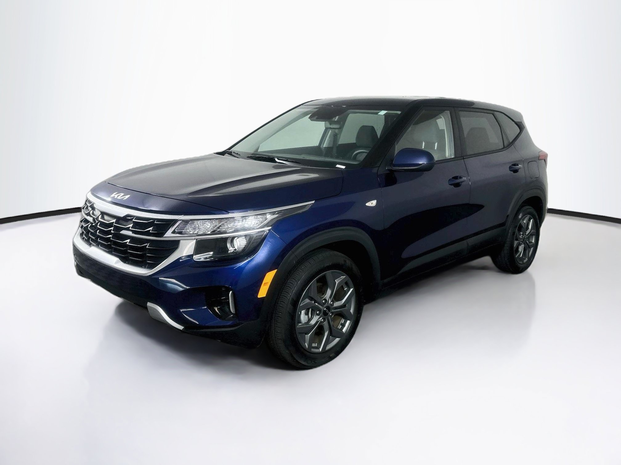 Used 2026 Kia Seltos LX FWD image 3