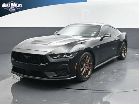 Used 2024 Ford Mustang GT Premium RWD image 3