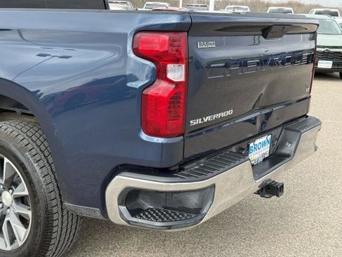 Used 2021 Chevrolet Silverado 1500 LT image 16