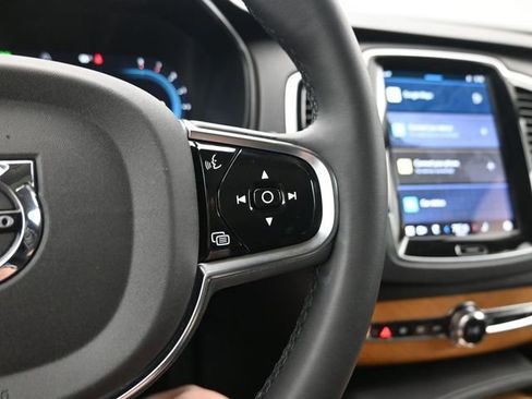 Used 2024 Volvo XC90 B5 Plus w/ Protection Package Premier image 24