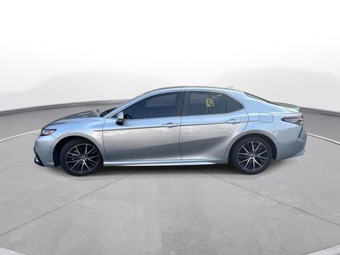 Used 2021 Toyota Camry SE FWD image 9