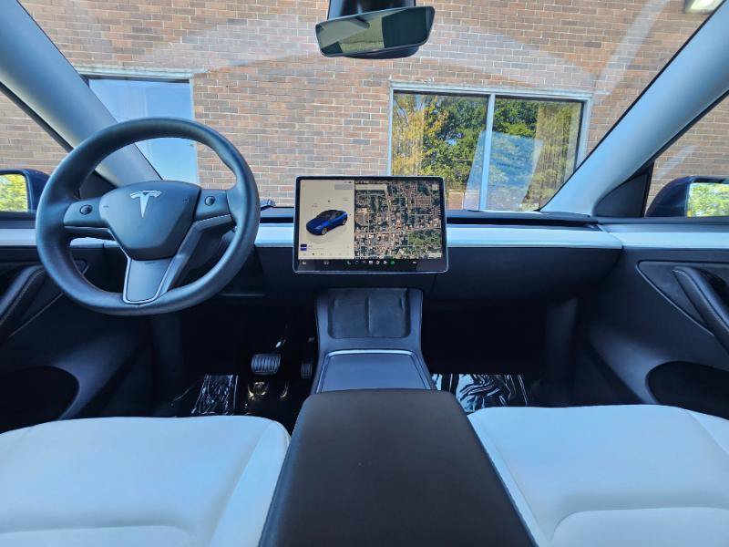 Used 2023 Tesla Model Y Long Range AWD/4WD image 40