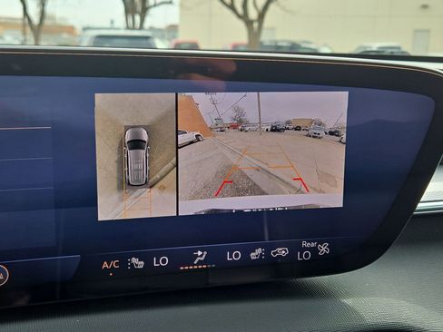 Used 2025 Buick Enclave Sport Touring w/ Power Package image 18