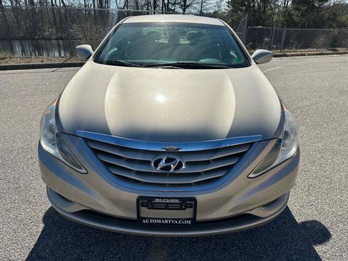 Used 2012 Hyundai Sonata GLS image 2