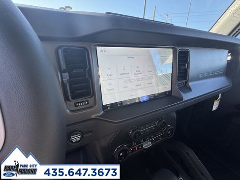 New 2025 Ford Bronco Badlands image 12