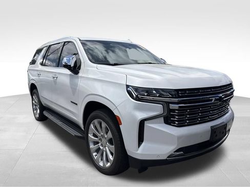 Used 2021 Chevrolet Tahoe Premier w/ Premium Package AWD/4WD image 2