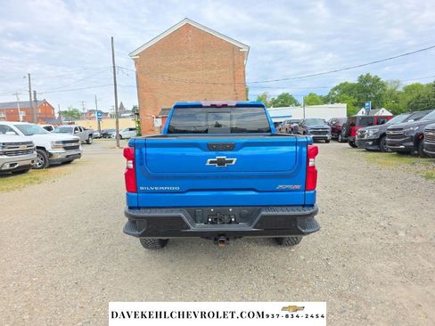 Used 2022 Chevrolet Silverado 1500 ZR2 w/ Technology Package AWD/4WD image 5