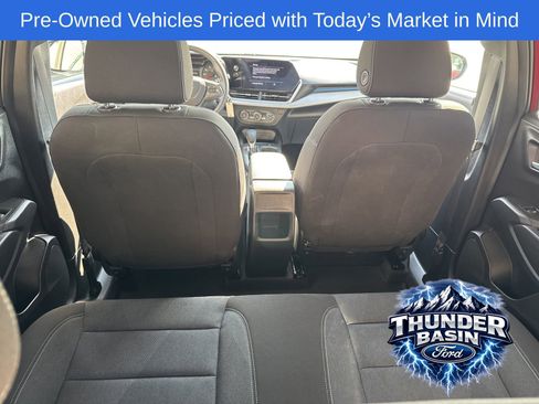 Used 2025 Chevrolet Trax LS image 8