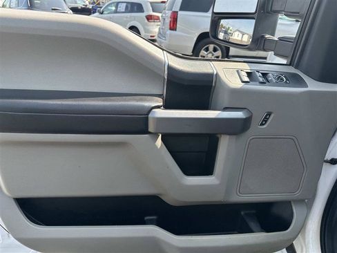 Used 2020 Ford F350 XLT AWD/4WD image 8