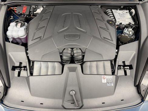 New 2026 Porsche Cayenne S image 59