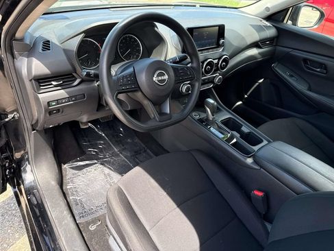 Used 2025 Nissan Sentra S FWD image 19