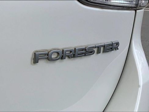 Used 2020 Subaru Forester AWD/4WD image 8