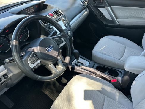 Used 2017 Subaru Forester 2.5i w/ Alloy Wheel Package AWD/4WD image 9