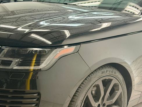 Used 2020 Land Rover Range Rover HSE image 4