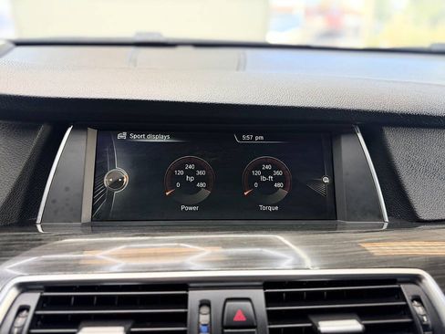 Used 2014 BMW 550i Gran Turismo RWD image 14