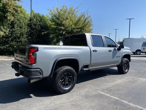 Used 2026 Chevrolet Silverado 2500 ZR2 w/ ZR2 Bison Edition AWD/4WD image 9