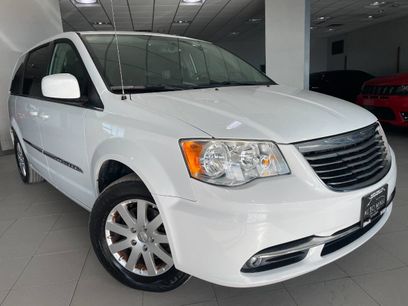 Used 2016 Chrysler Town & Country Touring