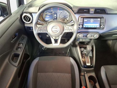 Used 2023 Nissan Versa SV image 15