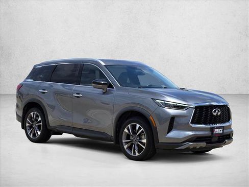 Used 2022 INFINITI QX60 Luxe w/ Cargo Package FWD image 3