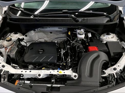 Used 2024 Buick Encore GX Sport Touring AWD/4WD image 9