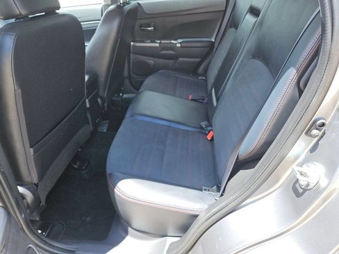 Used 2025 Mitsubishi Outlander Sport SE AWD/4WD image 27