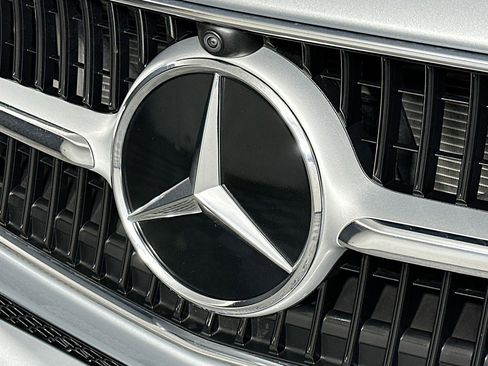 Used 2024 Mercedes-Benz C 300 Sedan w/ Exclusive Trim Package image 15