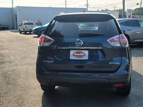 Used 2016 Nissan Rogue SV w/ SV Premium Package AWD/4WD image 7