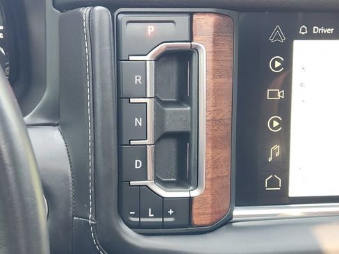 Used 2023 GMC Yukon Denali Ultimate AWD/4WD image 28