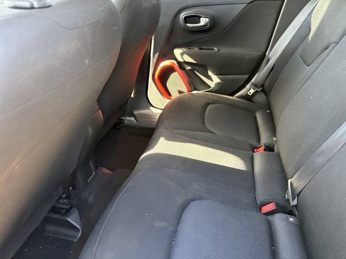 Used 2018 Jeep Renegade Sport w/ Power & Air Group AWD/4WD image 10