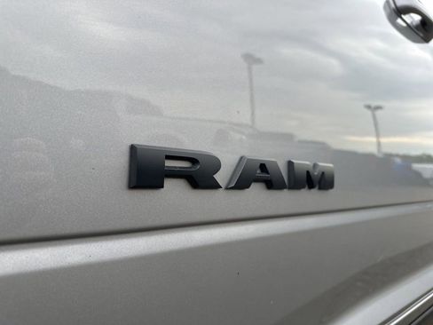 Used 2022 RAM 2500 Limited AWD/4WD image 7