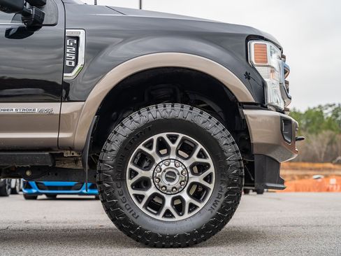 Used 2022 Ford F250 King Ranch image 9