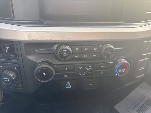 Certified 2023 Ford F250 XLT w/ FX4 Off-Road Package image 16
