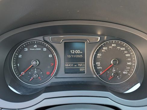 Used 2017 Audi Q3 2.0T Premium w/ Convenience Package image 24