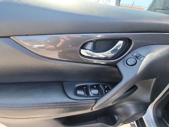Used 2019 Nissan Rogue SV AWD/4WD image 22