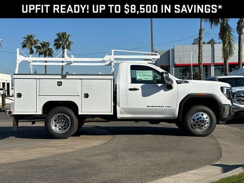 New 2025 GMC Sierra 3500 Pro w/ Convenience Package RWD image 3