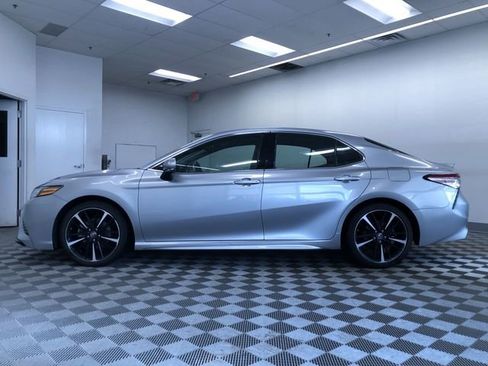 Certified 2018 Toyota Camry XSE image 11