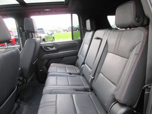 Used 2023 Chevrolet Suburban RST AWD/4WD image 20