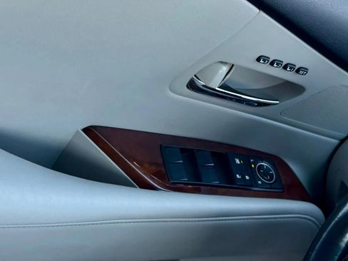 Used 2010 Lexus RX 350 2WD image 19