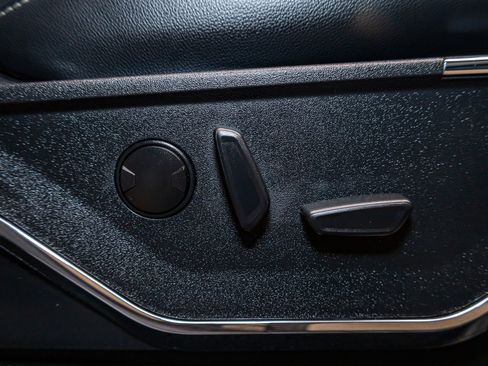 Used 2023 Ford F250 Lariat w/ Sport Appearance Package image 27